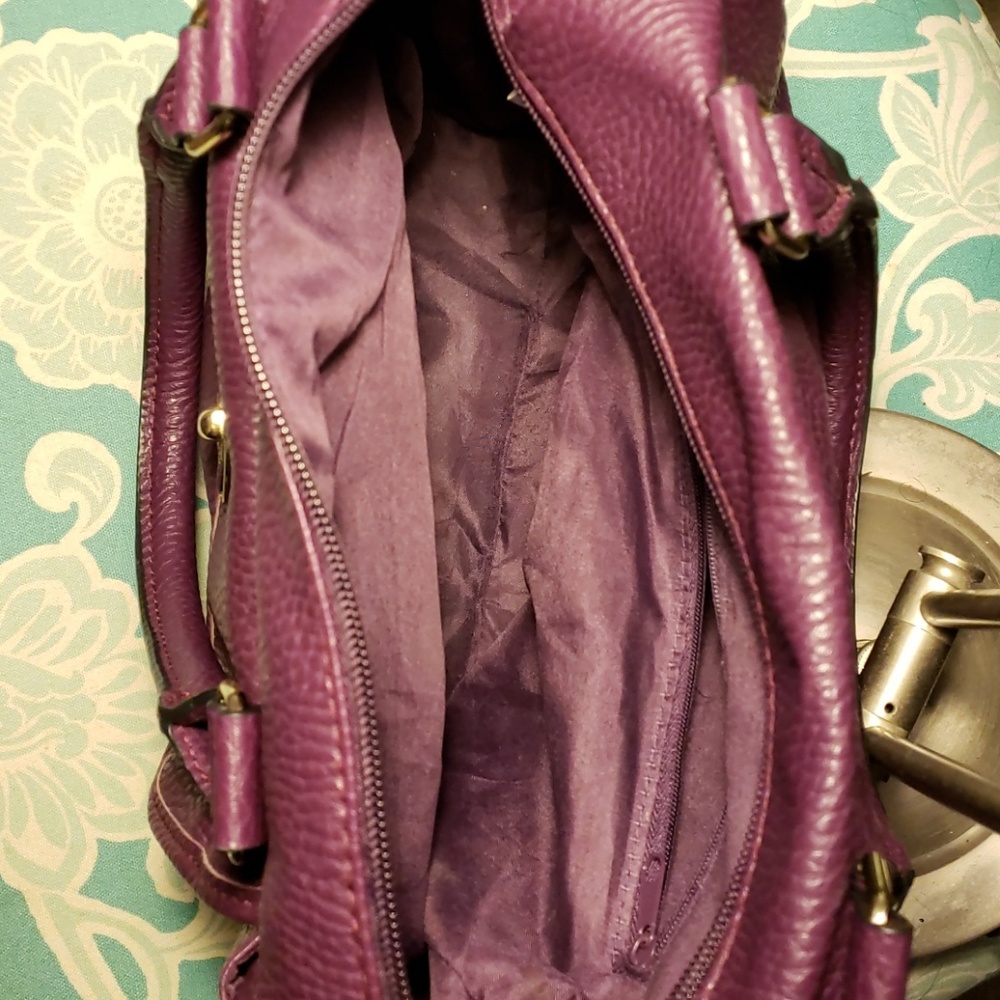 Eggplant purple zippered purse, adjustable strap - Picture 6 of 6